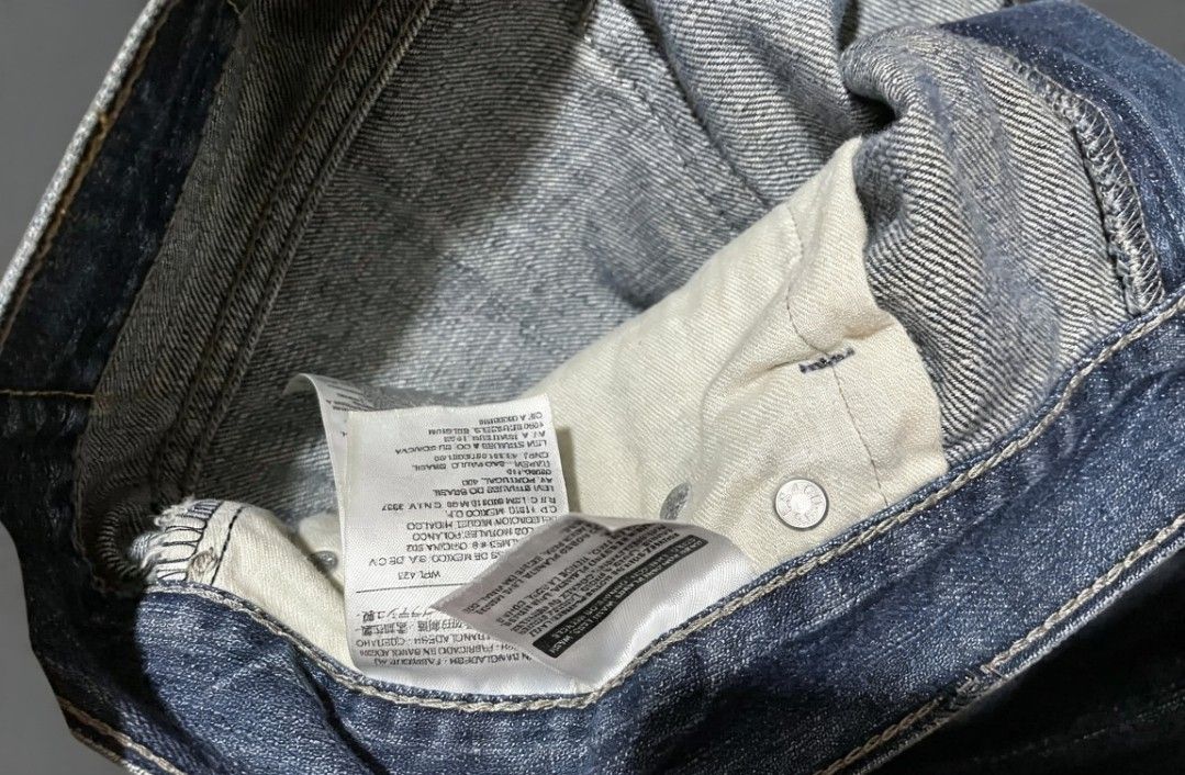 LEVIS 514 PANTS (Category: Jeans) located in Malabon City. Submitted by arc___wear (Listing ID 1462735582, Image 3). Description: LEVIS 514 - SIZE 34 ON TAG - NO ISSUE - GOOD CONDITION - CONDITION 9.8/10 - AUTHENTIC/LEGIT - DM FOR MORE DETAILS AND PICS.