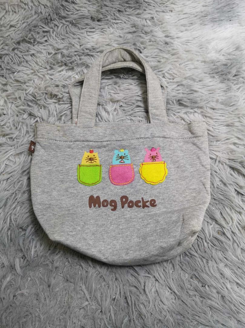 Light Grey Mini Tote bag With Inside Pocket (Category: Tote Bags) located in Santa Cruz. Submitted by jmy_surplus.2 (Listing ID 1462686138, Image 1). Description: Size ; L - 9.2 W - 11.3 Color ; Light Grey Type ; Tote bag Brand ; No brand Material ; Synthetic Style ; Light Grey Lightweight Mini Tote bag LR 129 JMY 5 Batch #222.