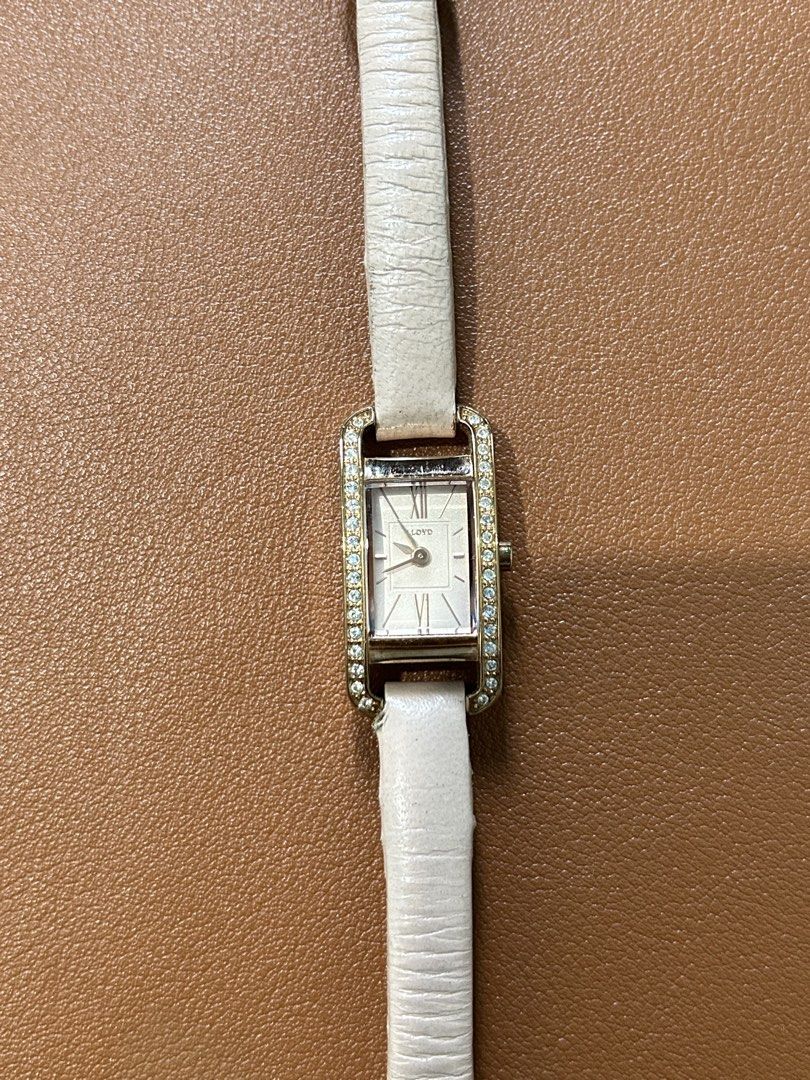 Lloyd Pink Strap Wrist Watch (Category: Women's Watches) located in Quezon City. Submitted by jjsurplus_23 (Listing ID 1462839964, Image 1). Description: Working✔️.
