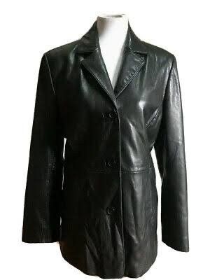Loft Leather Jacket (Category: Others Tops) located in Paranaque City. Submitted by calm_youngstore7 (Listing ID 1462807270, Image 1). Description: Black leather blazer-style jacket from the brand LOFT. It features a single-breasted three-button front closure, classic notch lapels, structural panel stitching, and two slanted front waist pockets. This tailored silhouette is highly sought after as a versatile, minimalist staple piece..