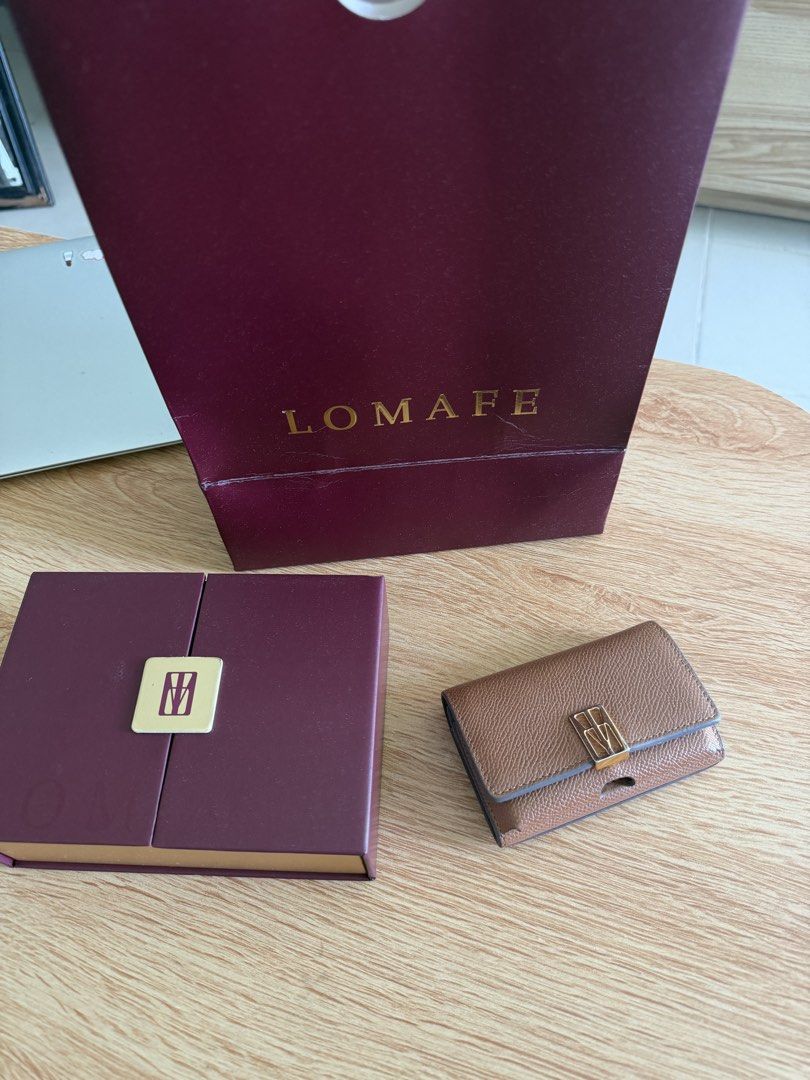 Lomafe Pli Pochette in Pecan (Category: Wallets & Card holders) located in Taguig. Submitted by mcamille (Listing ID 1462702414, Image 1). Description: .