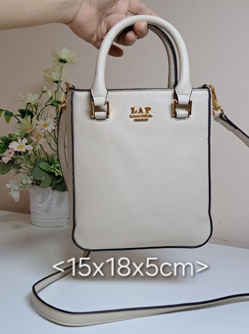 Los Angeles Project Sling Bag (Category: Cross-body Bags) located in Zamboanga. Submitted by corneliasbags (Listing ID 1462843319, Image 1). Description: -malinis, nothing to mention kase parang bago pa po -safiano leather.