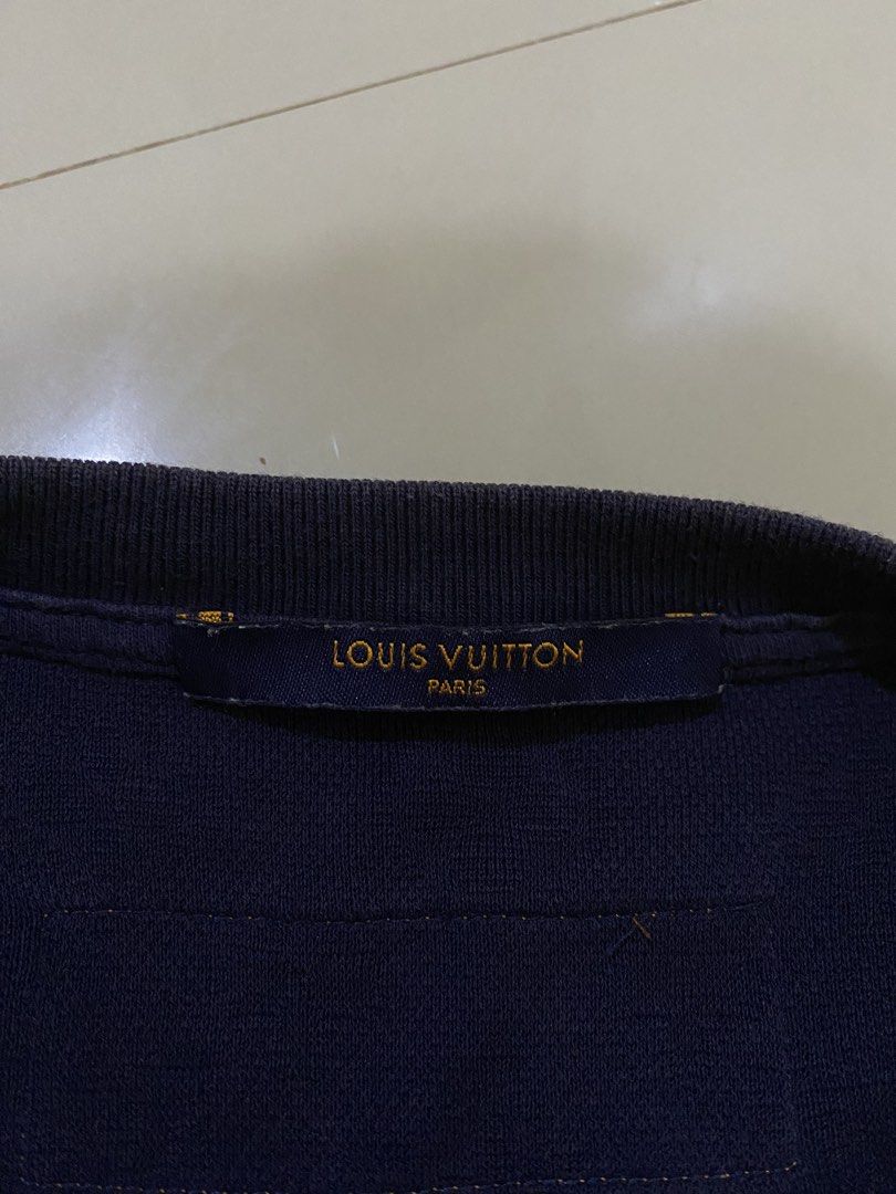 Louis vuitton monogram (Category: Coats, Jackets and Outerwear) located in Nagcarlan. Submitted by nsh.c (Listing ID 1462727258, Image 3). Description: Excellent condition Cr:9.7/10 Dimes:29X23 .
