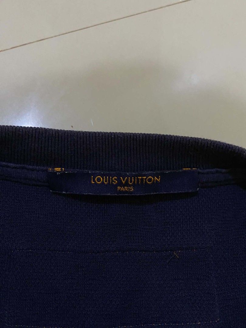 Louis Vuitton monogram (Category: Coats, Jackets and Outerwear) located in Nagcarlan. Submitted by livehorse.542a4e (Listing ID 1462739076, Image 3). Description: excellent condition cr:9.7/10 dimes:29X23.