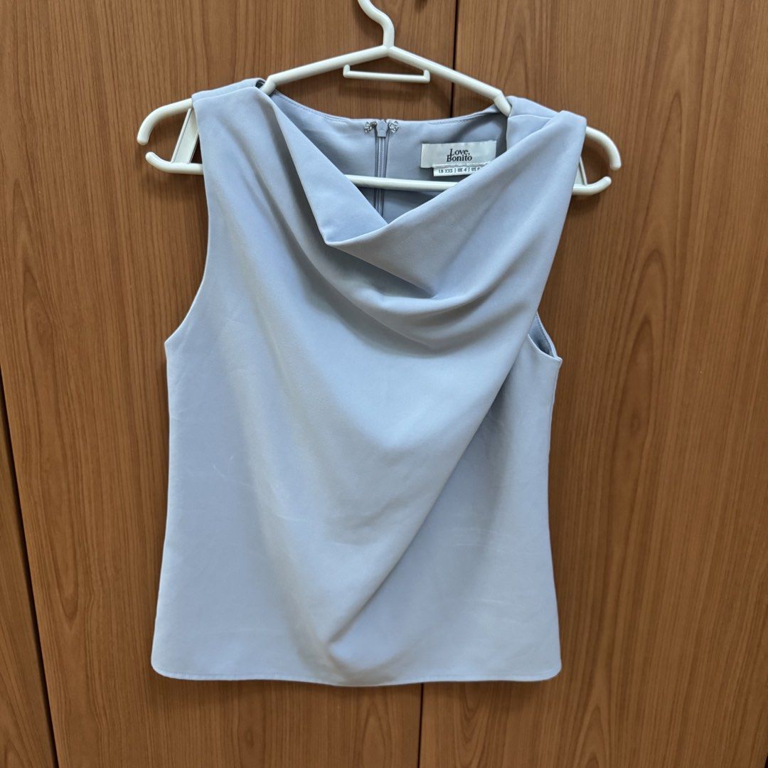 Love Bonito Top (Category: Blouses) located in Quezon City. Submitted by wanderingpenguin (Listing ID 1462781926, Image 1). Description: No when worn unless posted No measurements unless posted Apologies for the wrinkles & uneven lighting :).