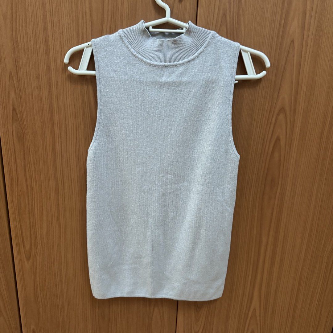 Love Bonito Top (Category: Blouses) located in Quezon City. Submitted by wanderingpenguin (Listing ID 1462790998, Image 1). Description: No when worn unless posted No measurements unless posted Apologies for the wrinkles & uneven lighting :).