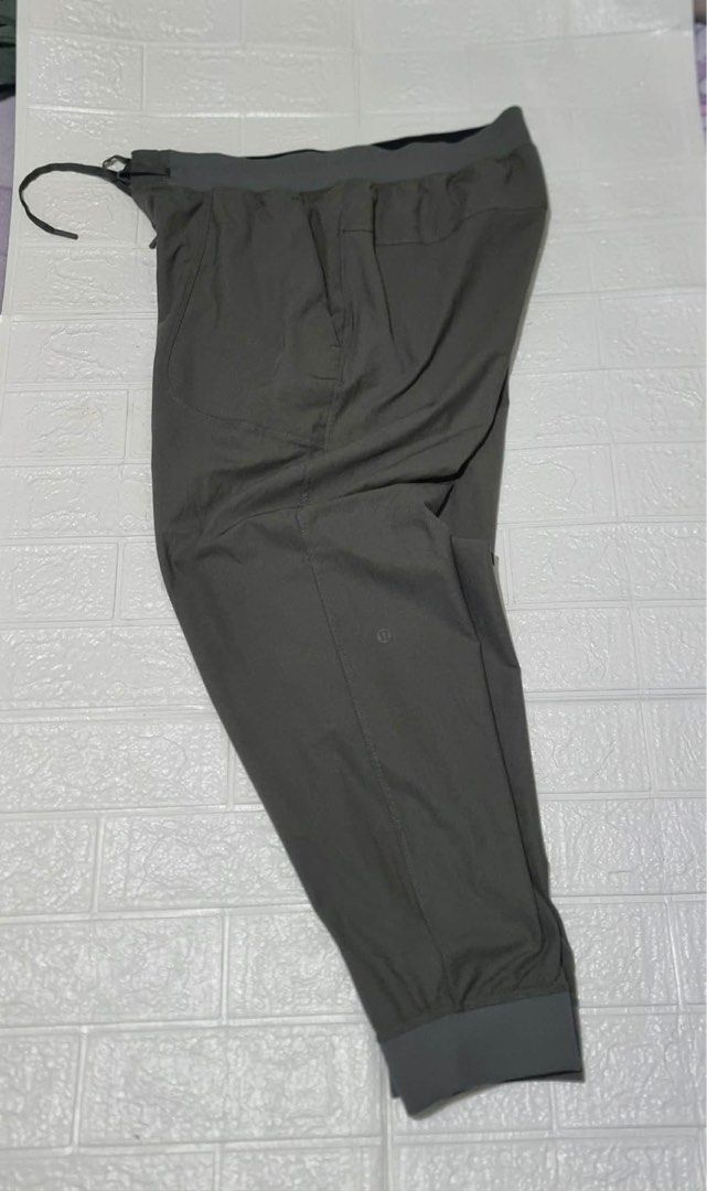 Lululemon abc pants L (Category: Joggers) located in San Pablo. Submitted by shenettdaily (Listing ID 1462787723, Image 2). Description: Lululemon ABC Jogger Pants Excellent Condition Dimes: W-32-38 / L-36.5 inches Price: 1400 + SF Color May Slightly Vary Due to Photographic Lighting Sources Location: San Pablo City, Laguna First to Pay policy No Reservations MOP Gcash/ Pick up J&T courier ❌COD/COP PM/DM for faster transaction thanks.