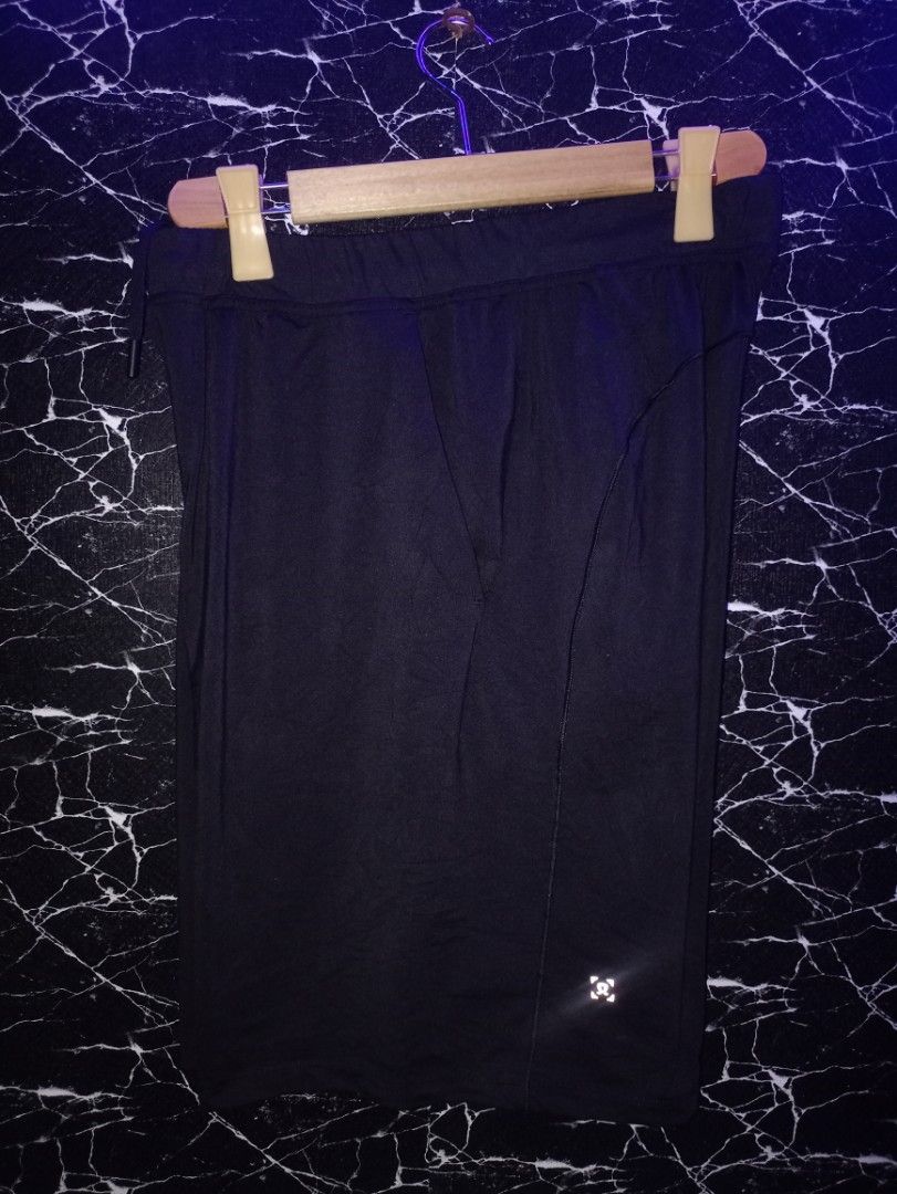 Lululemon Black Athletic Shorts Size L (Category: Shorts) located in Manila. Submitted by naixhrift (Listing ID 1462871525, Image 1). Description: Lululemon Athletic Short For Men Lululemon Athletic Short 3 pocket Color: Black Size L to XL Length 20 Waist 30 to 42 850 PLus ship jnt courier payment on gcash manila area.