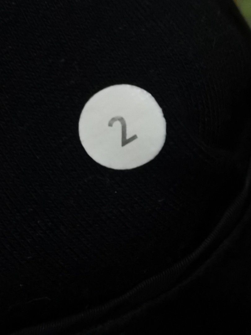 Lululemon blk jacket dot 2 (Category: Coats, Jackets and Outerwear) located in San Pedro. Submitted by thriftersthrift (Listing ID 1462872845, Image 3). Description: Width(inches) :15 Length(inches) :28.5 Good condition Already wash Color rate : 9.5 /10 🌵ALL ITEMS ARE FROM UKAY BALE SO MANAGE YOUR EXPECTATION 🌵 ASK SELLER FOR MORE INFORMATION COLOR MAY CHANGE TRU LIGHTING.