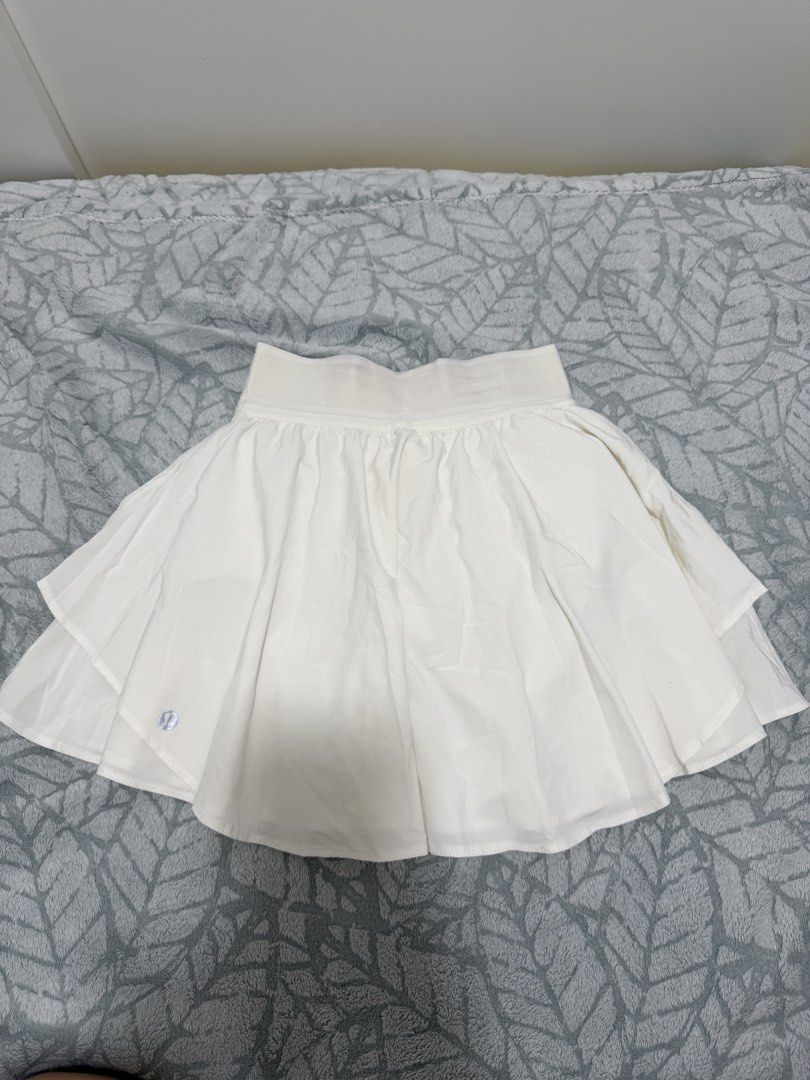 Lululemon Court Rival Skirt (Category: Activewear) located in Dasmarinas. Submitted by shoppingaccount__ (Listing ID 1462709373, Image 2). Description: with pink stain on the waistband cut tag but i think size 2 ( 23-26 waist ) xs-s.