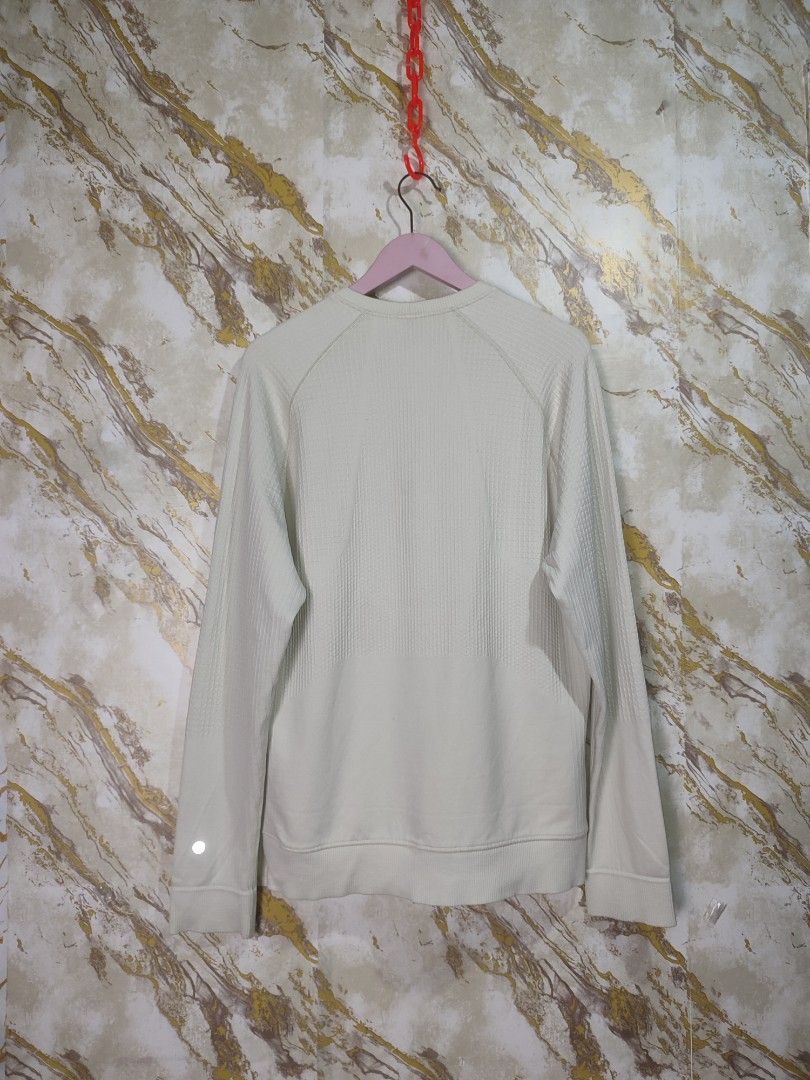Lululemon Crewneck Sweatshirt Light Beige (Category: Coats, Jackets and Outerwear) located in Cabuyao City. Submitted by jederama (Listing ID 1462723484, Image 2). Description: LULULEMON VENT TECH SWEATSHIRT LS SIZE : SMALL ON TAG WIDTH - 19 LENGTH - 26.5 EXCELLENT CONDITION NO ISSUE / NO FLAWS AUTHENTIC 💯 1,480 + SHIPPING FEE.
