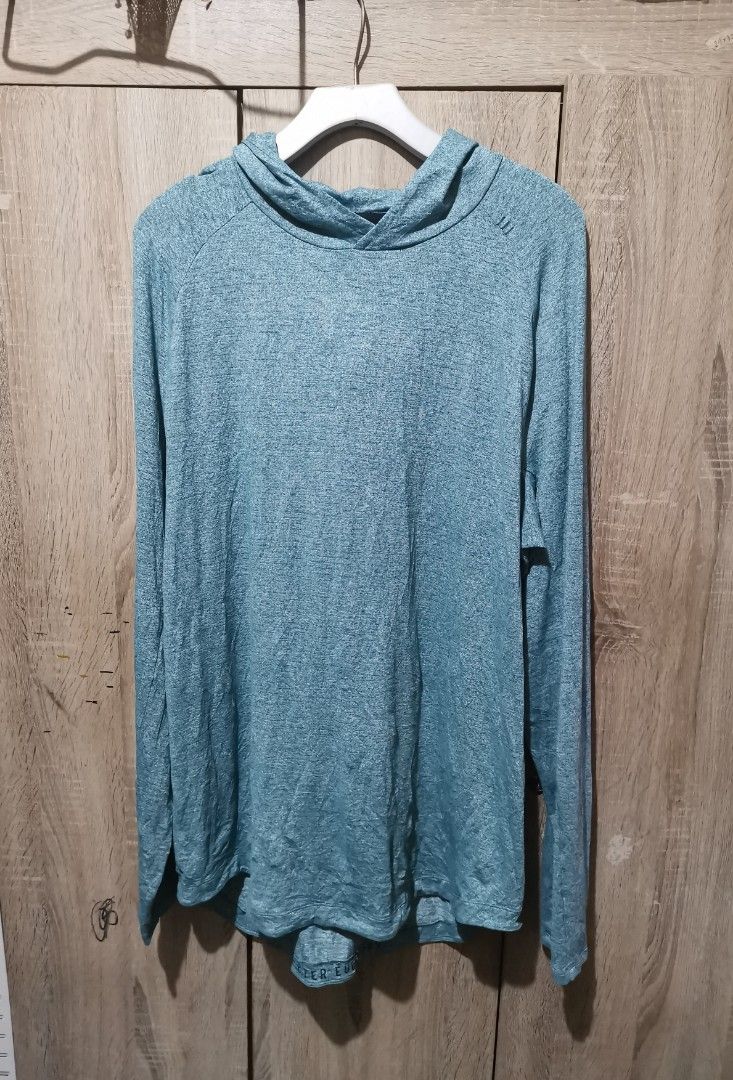 Lululemon men long sleeve hoodie (Category: Tshirts & Polo Shirts ) located in San Pedro. Submitted by thriftersthrift (Listing ID 1462870519, Image 1). Description: Width(inches) :21.5 Length(inches) :31 Good condition Already wash Color rate : 10 /10 🌵ALL ITEMS ARE FROM UKAY BALE SO MANAGE YOUR EXPECTATION 🌵 ASK SELLER FOR MORE INFORMATION COLOR MAY CHANGE TRU LIGHTING.