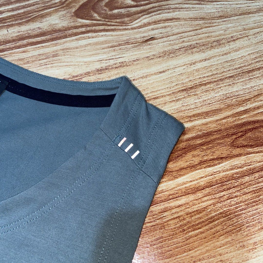 Lululemon mens tank top (Category: Activewear) located in Cebu City. Submitted by kibinilats (Listing ID 1462749652, Image 2). Description: Lululemon tank top for men’s Excellent condition Size Medium 19.5x27.5 Pm .