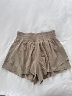(Category: ) located in . Submitted by indecloset (Listing ID 1462702257, Image 1). Description: .