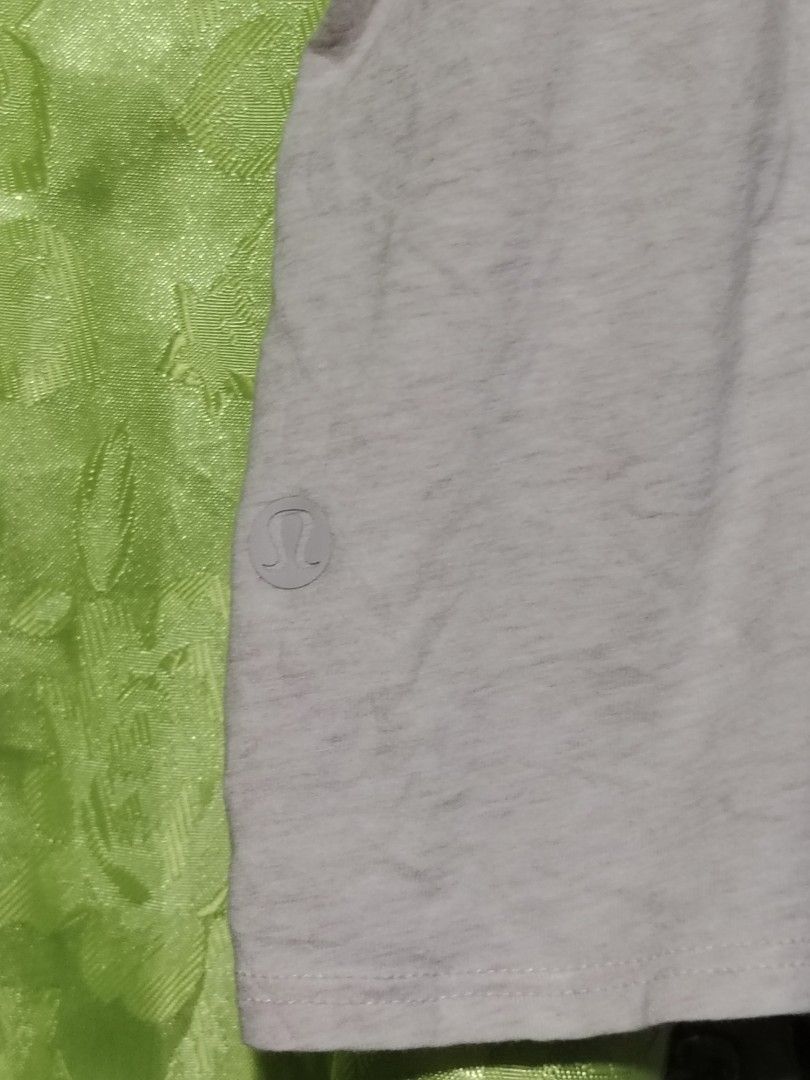 Lululemon Tank Top Tie Front Sleeveless Top (Category: Sleeveless) located in Santa Rosa. Submitted by RRRR0520 (Listing ID 1462714904, Image 3). Description: - Lightweight Lululemon tank top - Features a stylish tie-front detail at the hem - Sleeveless design for freedom of movement - Made from soft, breathable fabric - Versatile: Great for workouts or casual wear - Easy to style for any occasion SMALL TO MEDIUM VERY COMFY.