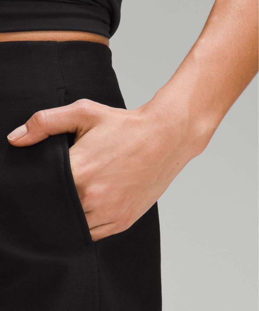 Lululemon Utilitech Trouser (Category: Activewear) located in Dasmarinas. Submitted by shoppingaccount__ (Listing ID 1462707925, Image 3). Description: super love this trouser! high quality size xs ( can fit to small ) .