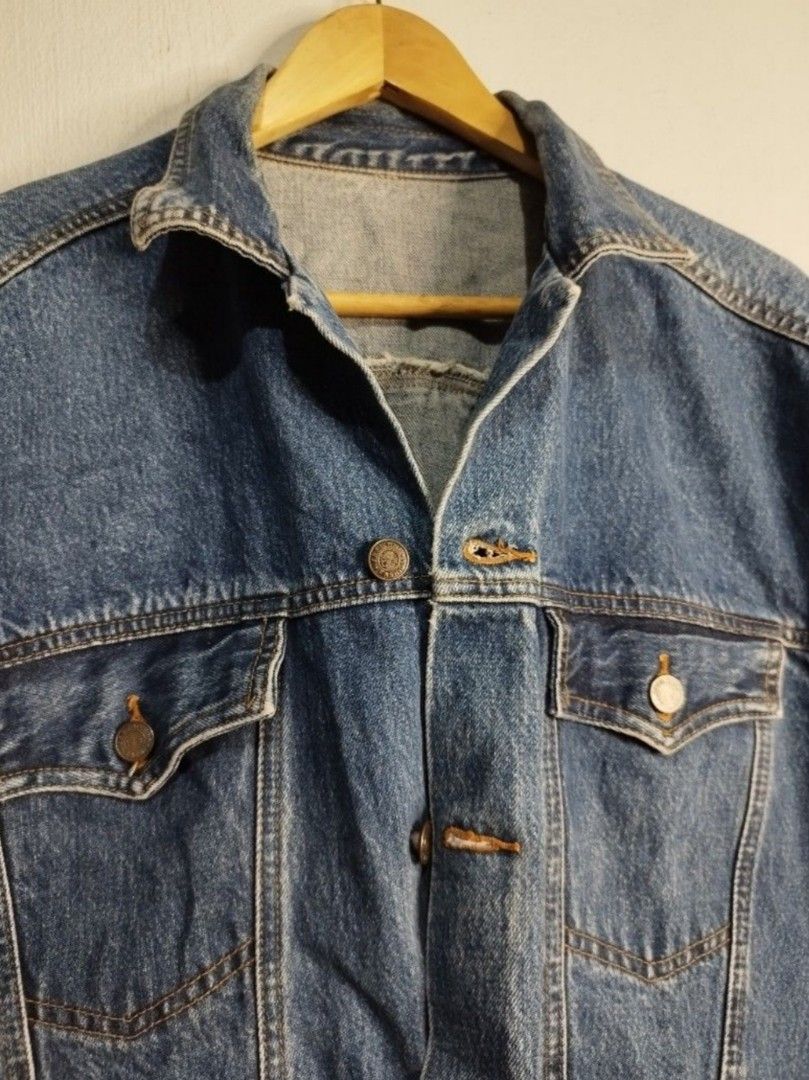 (M) BiGi Men's Denim Jacket (Category: Coats, Jackets and Outerwear) located in Cavite. Submitted by donyachuHandicraft (Listing ID 1462879969, Image 3). Description: BiGi Fashion Men's Denim Jacket Size Medium US Size Shoulder 21" Armpit 22.5" Length 27" Sleeves Length 23" Color 9/10 Good color condition Buttons in good condition No damage see little black ink at the lower button part Please view all photos before purchasing Pay Tru Gcash Ship t