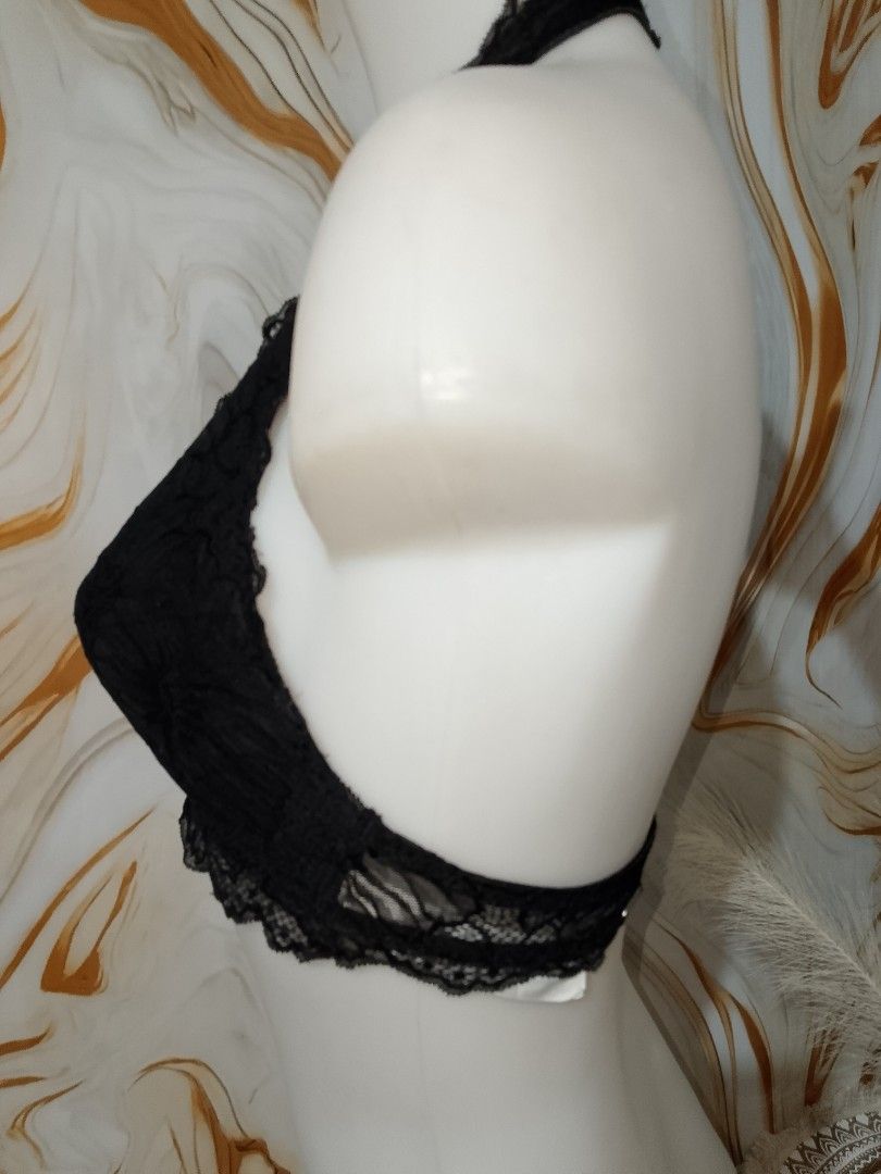 M: gilly Hicks Black Lace Halter Neck Bralette (Category: Undergarments & Loungewear) located in Manila. Submitted by truecrystal-1407 (Listing ID 1462881621, Image 3). Description: - Elegant black lace bralette not padded - Beautiful floral lace pattern - Flattering halter neck design - Stylish criss-cross detail in the front - Comfortable lace band with a scalloped edge - Secure hook and eye closure at the back - Versatile for everyday wear or 