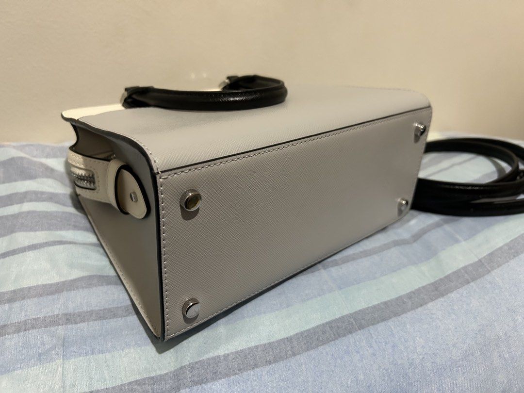 MADISON SMALL (Category: Luxury Bags & Wallets) located in Quezon City. Submitted by dropshopselections (Listing ID 1462682946, Image 3). Description: original approx 9 x 7 x 4 inches.