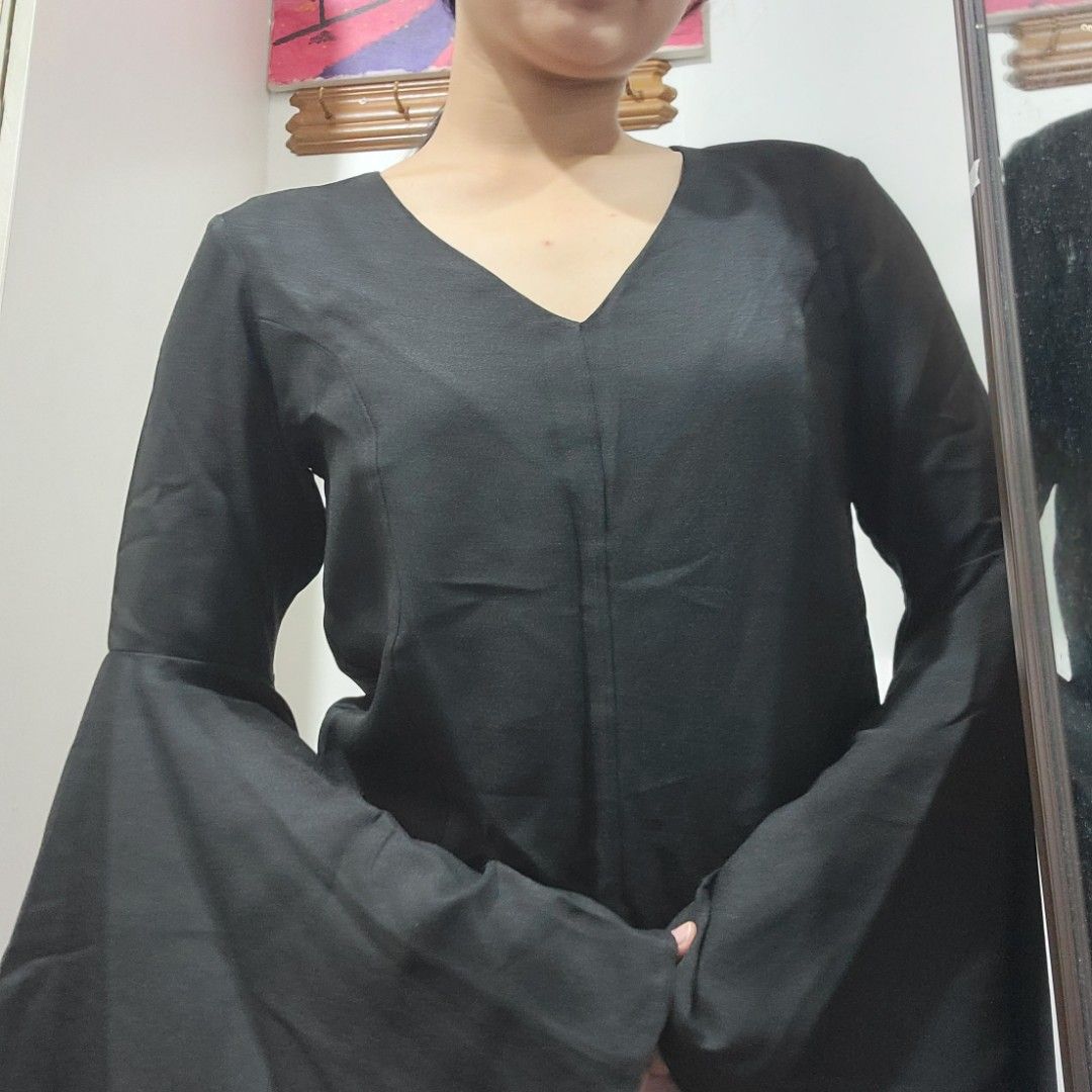 Mags Black Bell Sleeve Blouse Size M (Category: Coats, Jackets and Outerwear) located in Quezon City. Submitted by akiyostudios (Listing ID 1462850712, Image 3). Description: - fits m.