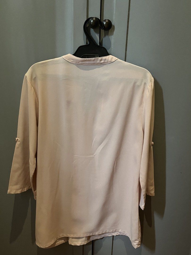 MALDITA Light Pink Blouse (Category: Blouses) located in Las Pinas. Submitted by limcmc (Listing ID 1462850814, Image 3). Description: ‼️ USED THRICE. 🚫 Tag/s 🚫 When Worn Pics Og Price: Each 500~ RFS: Decluttering MOP: Gcash & BDO (NO REFUNDS) Shipping: Shouldered by the buyer (gogoexpress, j&t, lalamove) ✨ DM me for more inquiries!.