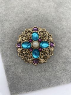 (Category: ) located in . Submitted by vintagebymatilde (Listing ID 1462821692, Image 1). Description: .
