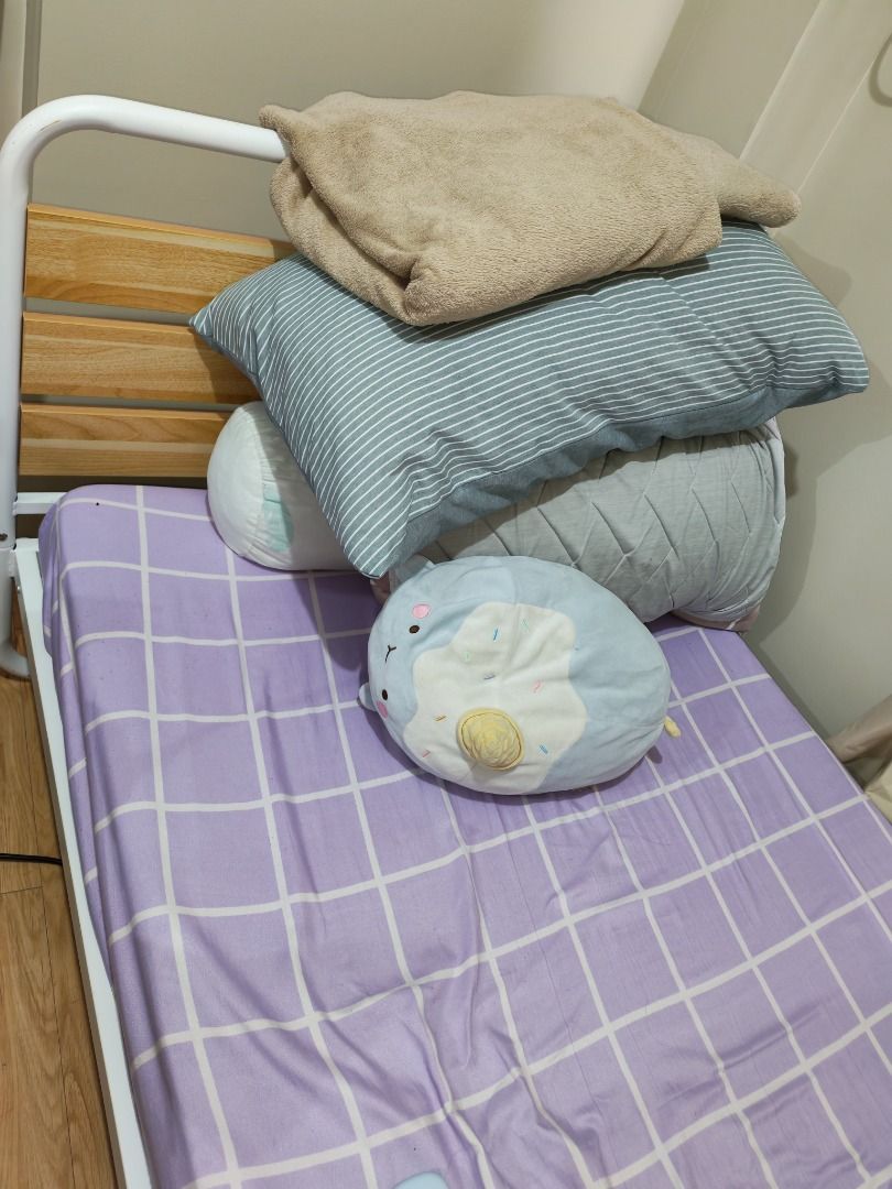 mandaue single bed and frame (Category: Bed Frames & Mattresses) located in Muntinlupa City. Submitted by dnymjn (Listing ID 1462685953, Image 3). Description: Selling mandaue foam and frame for 6.5k + Free bed sheets Rfs: for upgrade Within metro manila Delivery to be shouldered by buyer.