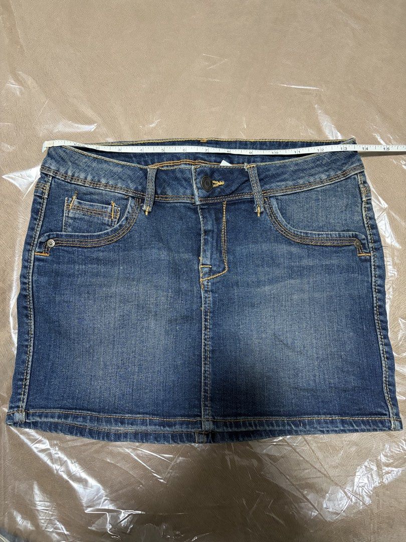 Mango Jeans Denim Mini Skirt (Category: Skirts) located in Marilao. Submitted by vanitybags.ph (Listing ID 1462823221, Image 1). Description: .