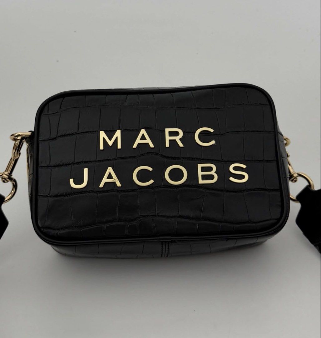 Marc Jacobs Croc Camera Bag (Category: Cross-body Bags) located in Manila. Submitted by truedragon.565ee4 (Listing ID 1462690809, Image 1). Description: Rfs: decluttering Last photo for price reference.