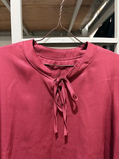 (Category: ) located in . Submitted by dens.closet (Listing ID 1462828914, Image 1). Description: .