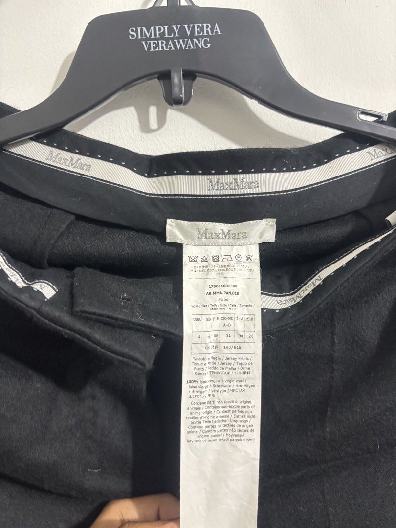 Max mara (Category: Luxury Apparel) located in Manila. Submitted by kingblaize (Listing ID 1462835554, Image 2). Description: Max mara pants .