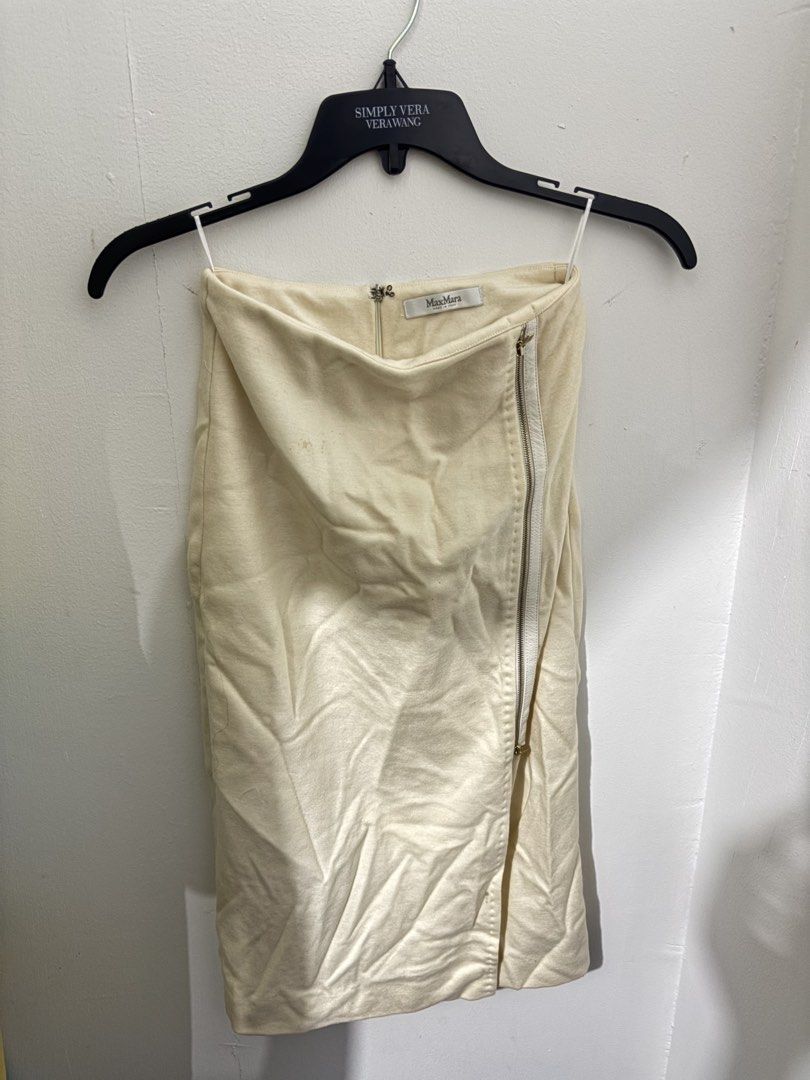 Max mara skirt (Category: Luxury Apparel) located in Manila. Submitted by kingblaize (Listing ID 1462815284, Image 1). Description: Max Mara cream asymmetrical zipper pencil skirt,.
