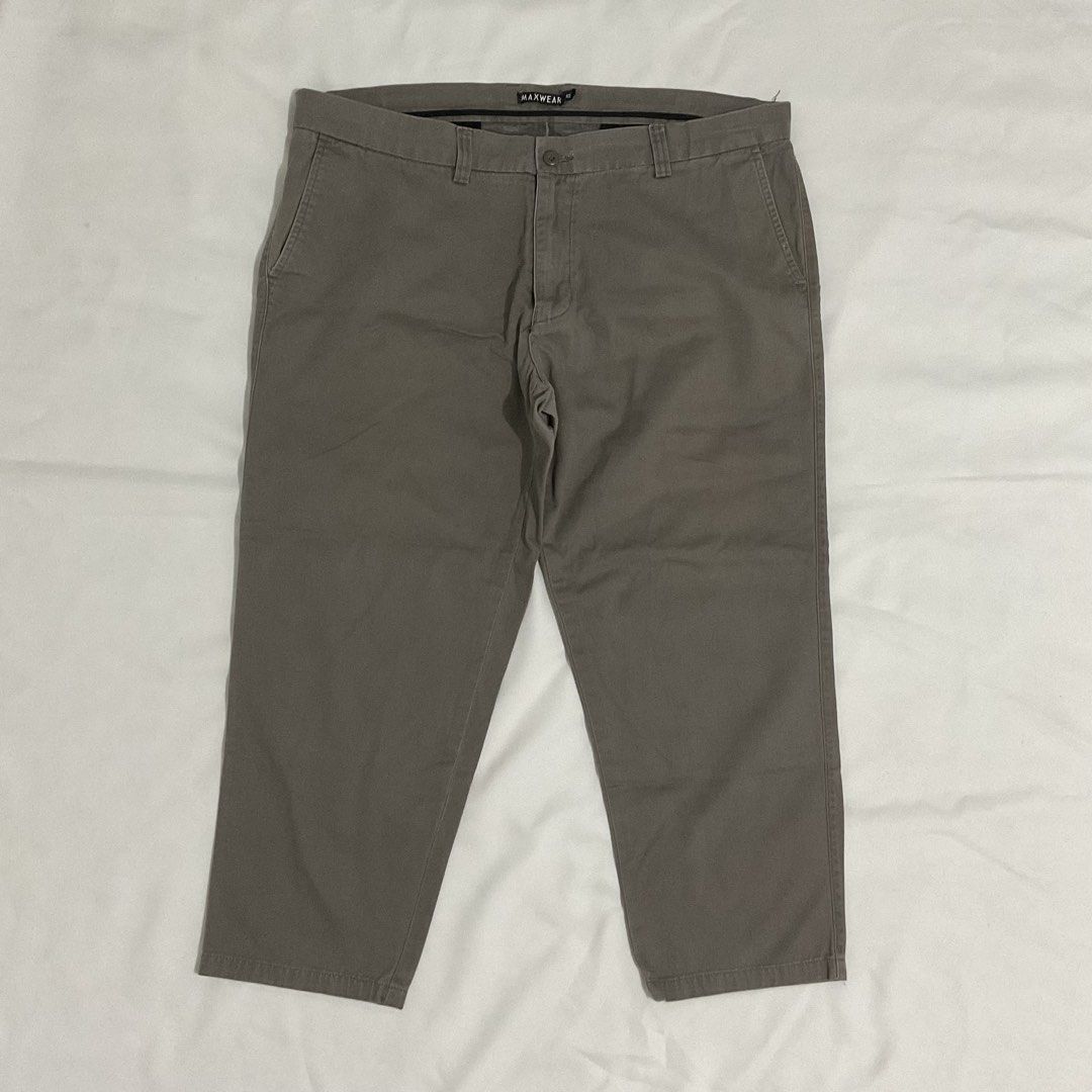 Maxwell (42) Men’s Khaki Plus Size Bottom Trousers (Category: Trousers) located in Caloocan City. Submitted by de_clothur (Listing ID 1462703329, Image 1). Description: .