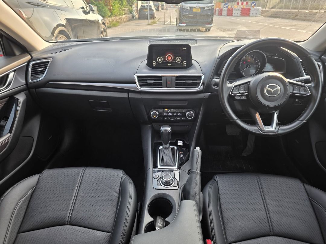 Mazda 3 Skyactiv-G 1.5 i-Plus Facelift Auto （分類：車輛放售）位於 Hong Kong。 由 t1usedcar 提交（商品編號 1462741040，圖片 3）。簡介： ✨2020 Mazda3 Skyactiv-G 1.5 i-Plus Facelift ✨2020年．2首．行貨．5萬多km．1.5尾期頂級版 ✨假日車．長泊室內．少有新淨．直板全正常 ✨尾期包圍．LED頭尾燈．智能Xenon大燈．18吋軨 ✨天窗．透氣皮籠．雙區冷氣．電動桶櫈．Bose音響 ✨Keyless．7吋觸屏．後波鏡頭．藍牙．keyless ✨多功能軚盤．+/-波撥片．Sport模式．投射儀錶 ✨GVC電子差速．自動煞車．越線警佈．停車熄匙 ✨1.5直四．120匹．150Nm．6速+/-波 ✨元朗睇 ✨查詢：Eddie (6702 2822) ✨少睇留言，可直接致電。