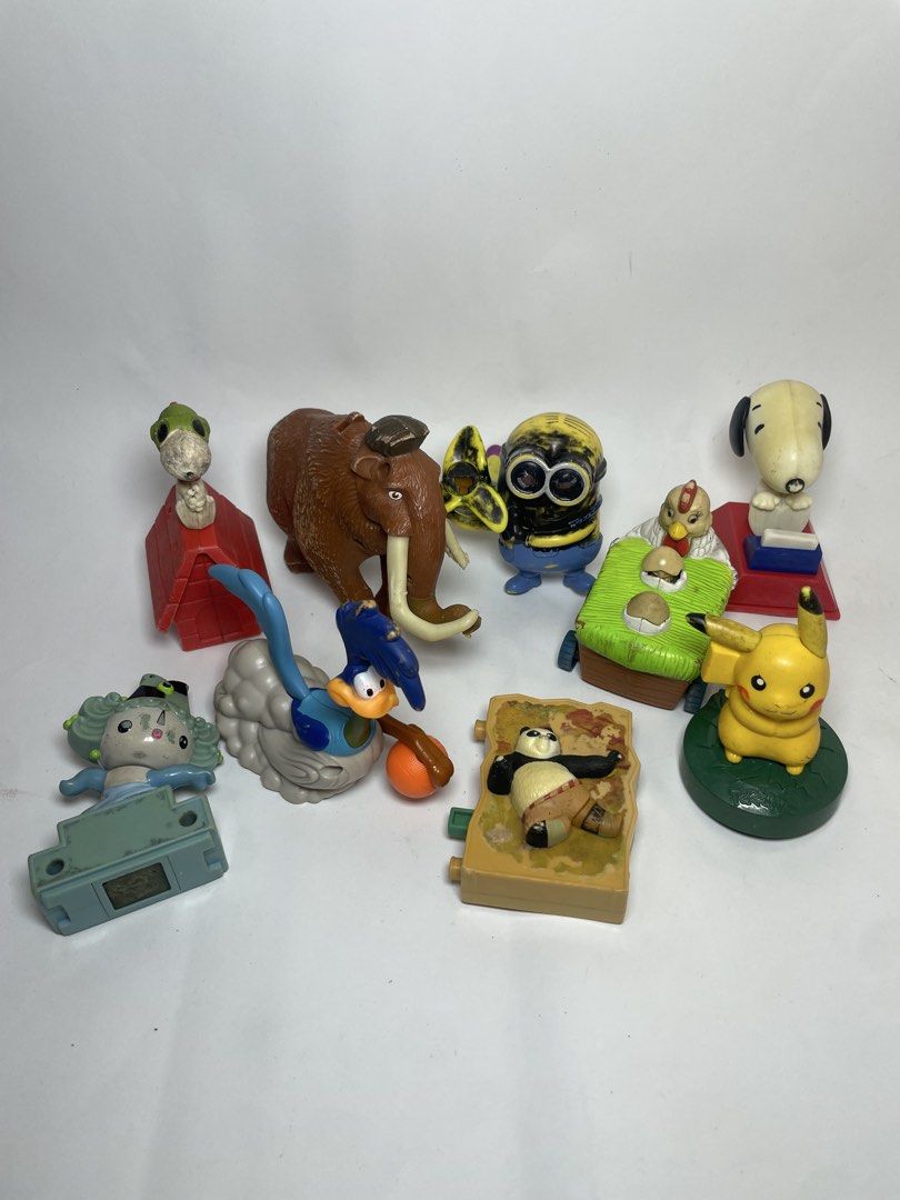 Mcdonalds and jollibee Set 26 (Category: Character Goods) located in Cavite. Submitted by jaleka22 (Listing ID 1462830421, Image 1). Description: What you see is what you will get preloved items please manage your expectation Location: general trias or dasma cavite Shipping: j&t .