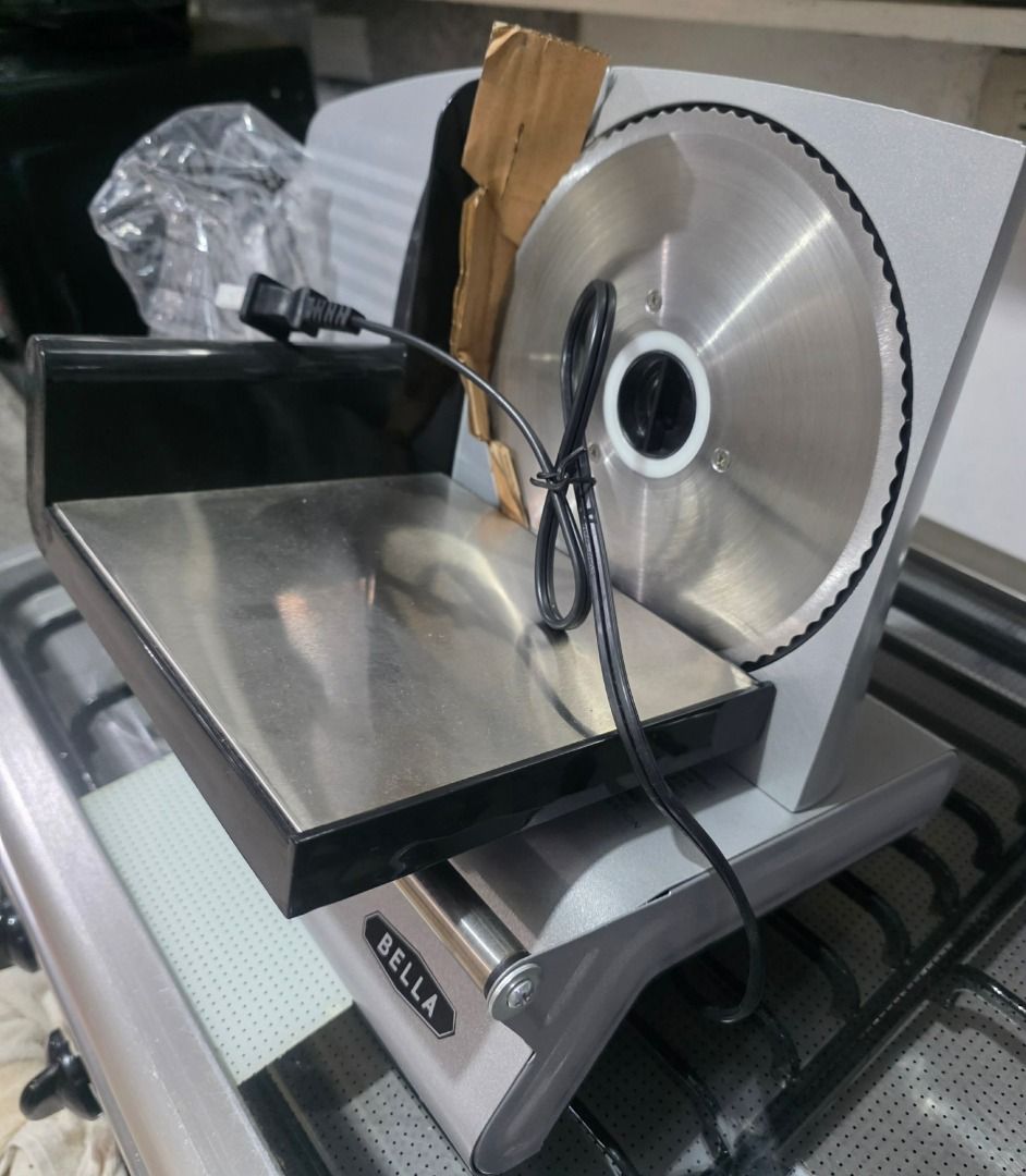 Meat slicer (Category: Other Kitchenware & Tableware) located in Manila. Submitted by jeannesas (Listing ID 1462694596, Image 2). Description: Bella meat slicer , no box but brand new never used , bought in the US , 110volts can be used at home since it is not that big slightly negotiable.
