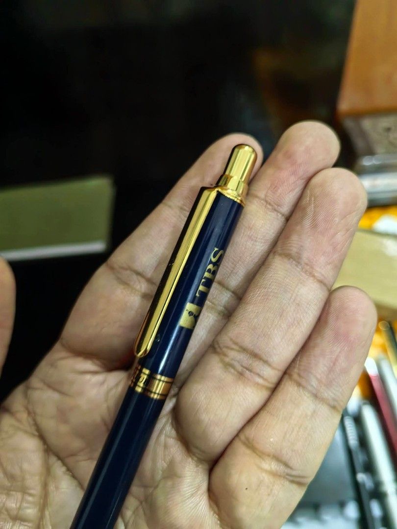 Mechanical Pencil (Category: Craft Supplies & Tools) located in Cebu City. Submitted by dudes_villanueva (Listing ID 1462816572, Image 2). Description: Mechanical Pencil Markings : TBS J Club 📌 In excellent condition..