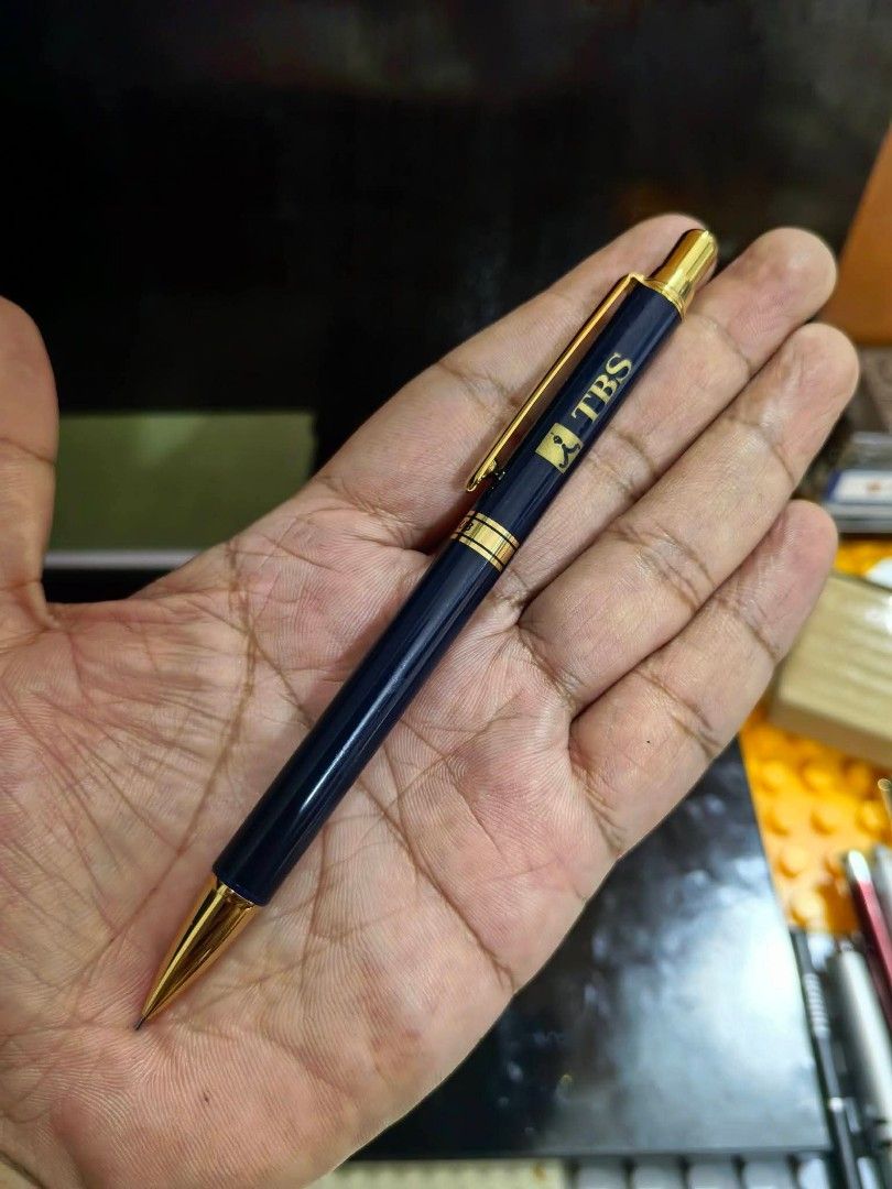 Mechanical Pencil (Category: Craft Supplies & Tools) located in Cebu City. Submitted by dudes_villanueva (Listing ID 1462816572, Image 1). Description: Mechanical Pencil Markings : TBS J Club 📌 In excellent condition..