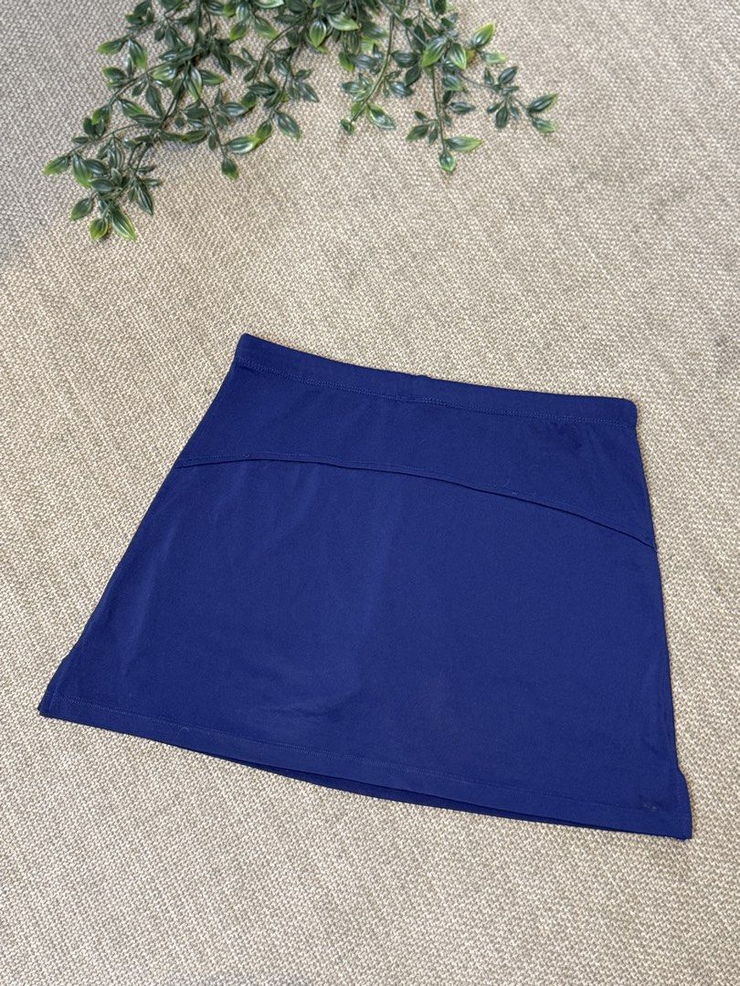 Medallion Skort SP81 (Category: Activewear) located in Naga. Submitted by ubi04 (Listing ID 1462698599, Image 2). Description: Sport Skort.