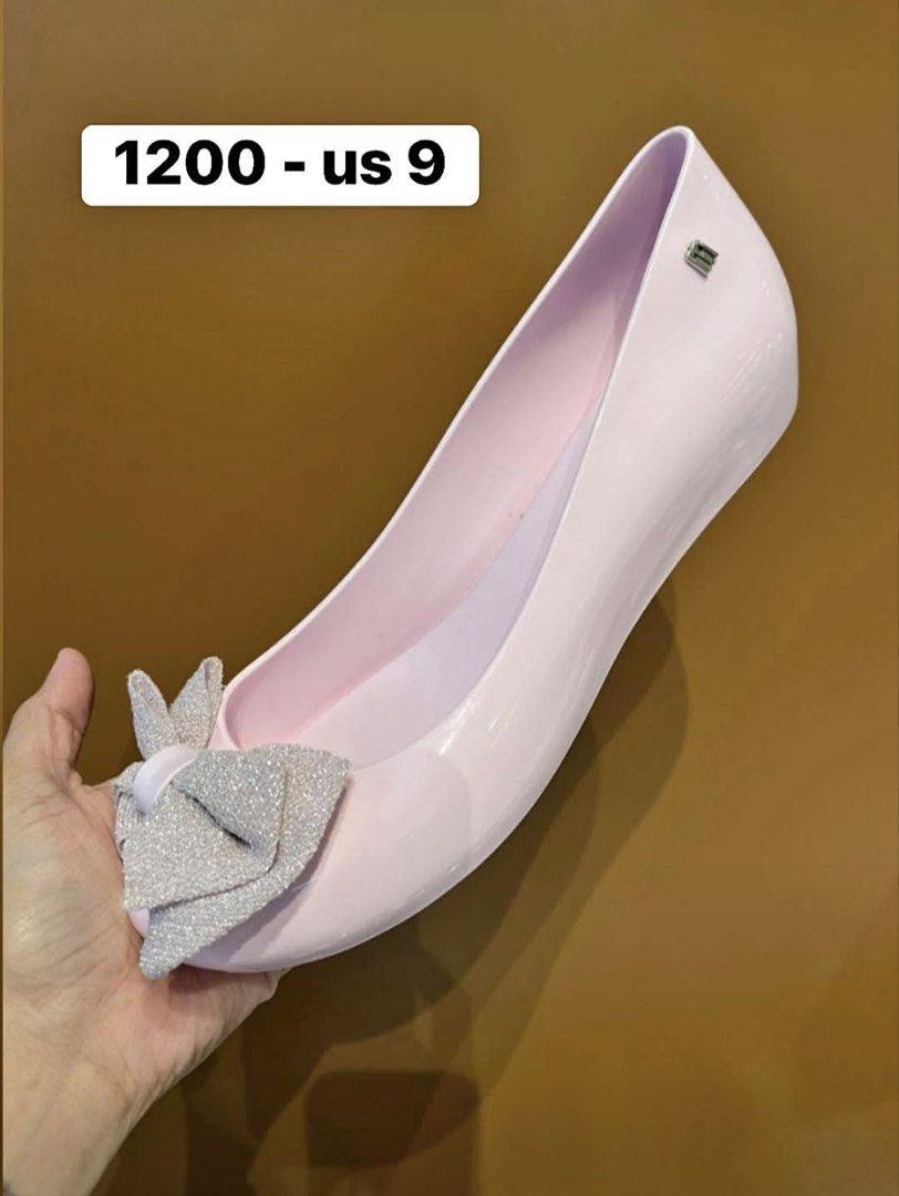 Melissa assorted (Category: Flats & Sandals) located in Cavite. Submitted by mainestreams (Listing ID 1462868230, Image 3). Description: Price are shown in each photo Assorted Melissa All original with box Brand new Location: Bacoor, Cavite.