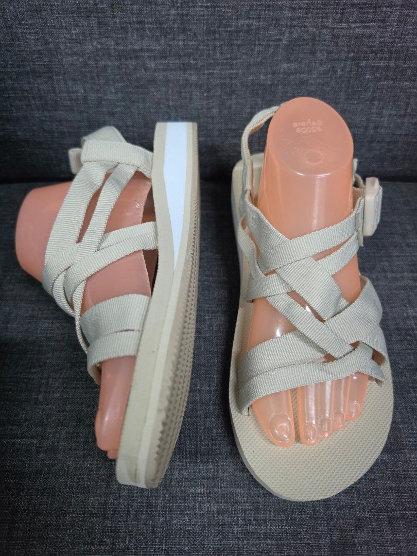 Mens Outdoor Sandals (Category: Slippers & Slides) located in General Trias. Submitted by rb_collezione (Listing ID 1462827830, Image 2). Description: Likenew Condition available Size: 26cm and 27cm.