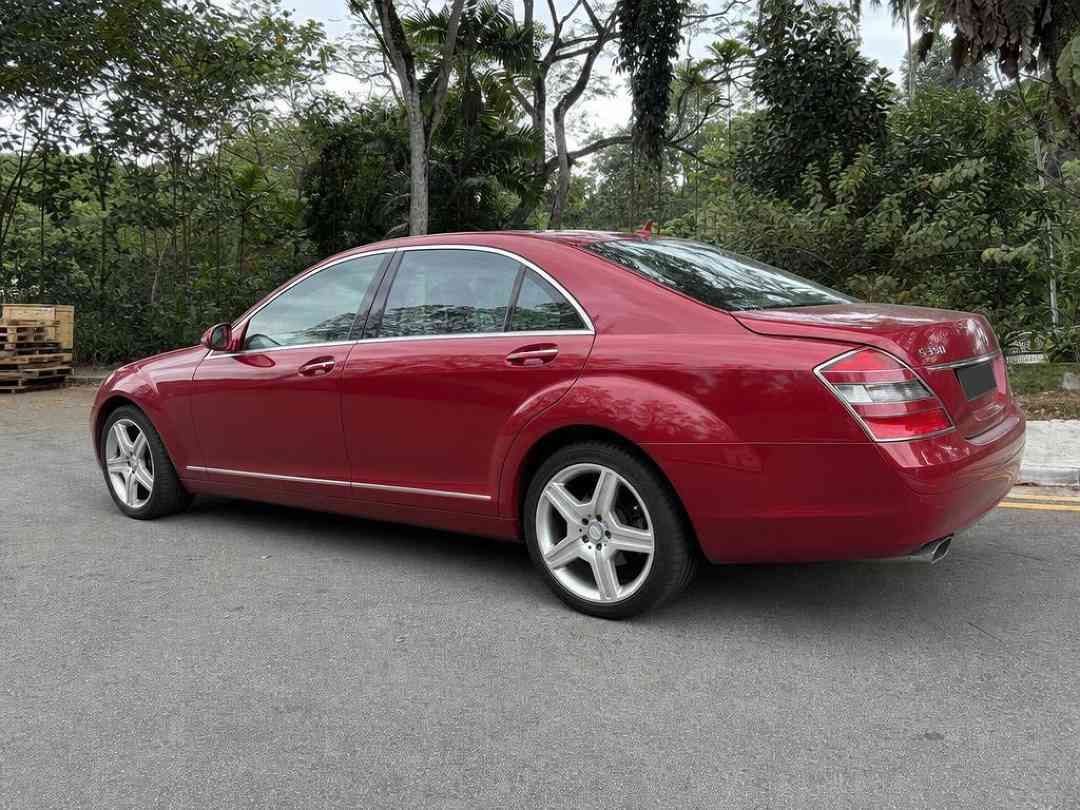 Mercedes-Benz S-Class S300L (A) (Category: Used Cars) located in Singapore. Submitted by carousell_certified_partners (Listing ID 1462861081, Image 3). Description: Well-maintained 2008 COE Mercedes-Benz s300l. Spacious long wheelbase model with excellent comfort and smooth V6 engine. Clean interior, quiet drive, and timeless s-Class styling. Ideal for family or chauffeur use. View to believe! 100% loan available, bank, in-house loan and trade-in