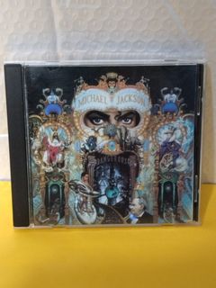 （分類：）位於 。 由 sellingataloss26 提交（商品編號 1462727175，圖片 1）。簡介： 。
