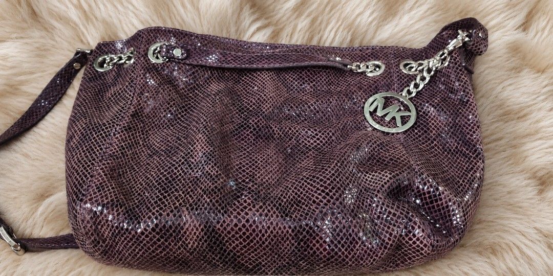 Michael Kors Snake Skin Bag (Category: Luxury Bags & Wallets) located in Cainta. Submitted by cheeleazar (Listing ID 1462746796, Image 1). Description: Original, no hardware issues..