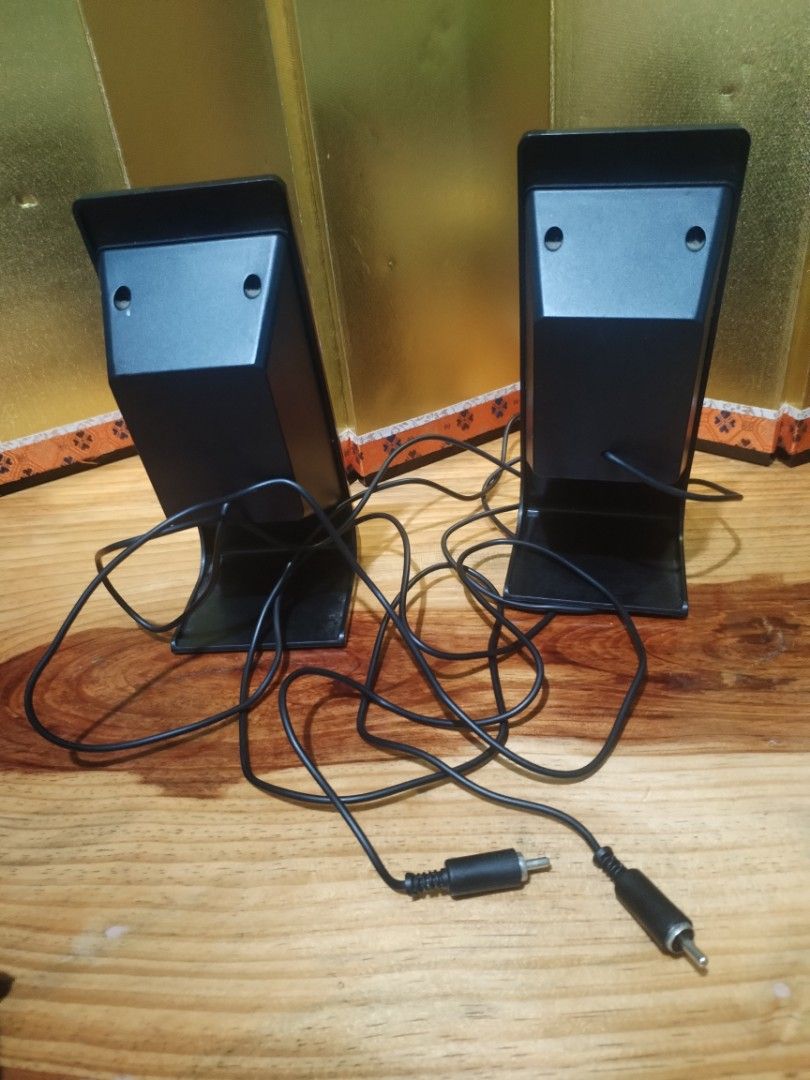 Microlab Black Desktop Computer Speakers (Category: Soundbars, Speakers & Amplifiers) located in Manila. Submitted by malditas (Listing ID 1462824805, Image 2). Description: - Black Microlab desktop speakers - Simple, modern design - Cables and 3.5mm jack included - Ideal for home office or casual listening - not tested, buy as is From HT box BUY AS IS (NO RETURN, NO EXCHANGE, NO REFUND unless stated) LOCATION For dropping: BAGUIO- Mabini LA TRIN