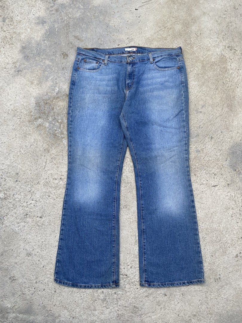 Mid-2000s Levis 515 Bootcut (Category: Jeans) located in Cebu City. Submitted by gianperothrifter (Listing ID 1462803401, Image 1). Description: Mid-2000s Levis 515 Bootcut width 38 inches length 42 inches leg opening 10 inches Excellent condition 680 php.