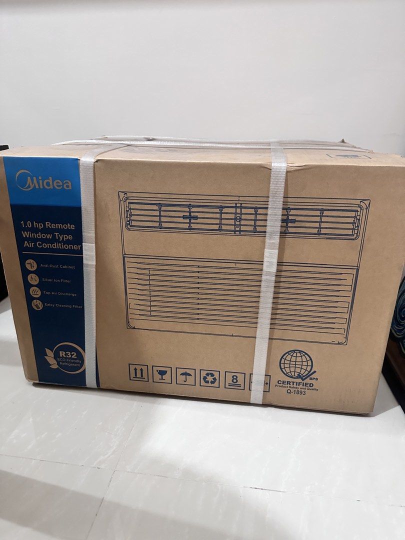 Midea 1.0 hp Remote Window Type Air Conditioner (Non-Inverter) (Category: Air Conditioning and Heating) located in Paranaque City. Submitted by karieflori41482 (Listing ID 1462765671, Image 1). Description: - Midea 1.0 HP Window Type Air Conditioner - Includes remote control - Anti-rust cabinet for durability - Silver ion filter for cleaner air - Top air discharge - Easy to clean filter - Uses eco-friendly R32 refrigerant - Hyper Graphi™ anti-UV 