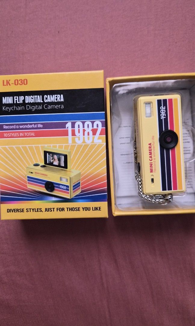 Mini Flip Digital Camera LK-030 (Category: Cameras) located in Las Pinas. Submitted by prelovedbymharia (Listing ID 1462681110, Image 2). Description: .
