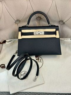 （分類：）位於 。 由 wardrobe_luxury 提交（商品編號 1462777060，圖片 1）。簡介： 。