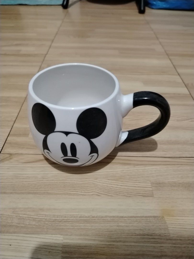 Miniso White ceramic Disney Mickey Mouse mug (Category: Coffee & Tea Tableware) located in Bacoor. Submitted by joshuaie (Listing ID 1462865221, Image 2). Description: ➡️ No Issue ➡️ No Box.